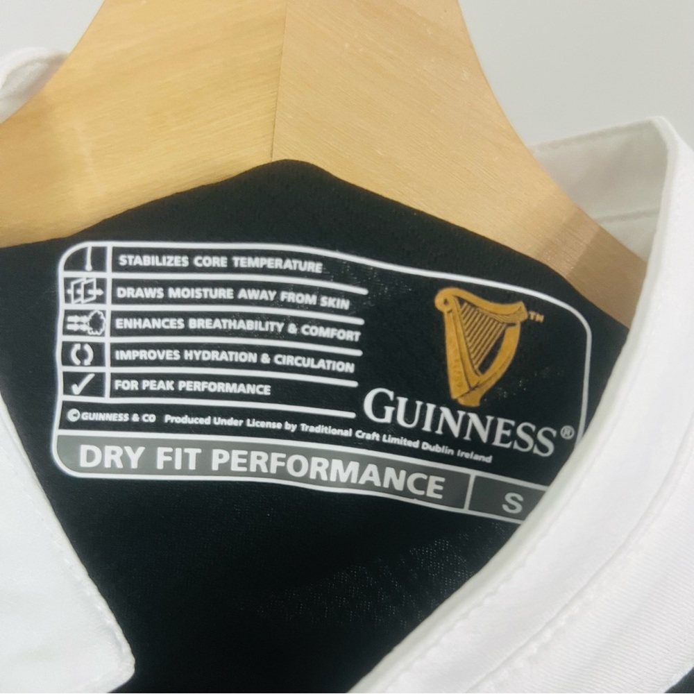 Guinness Black Embossed Performance Rugby Tee Small - Picture 4 of 8